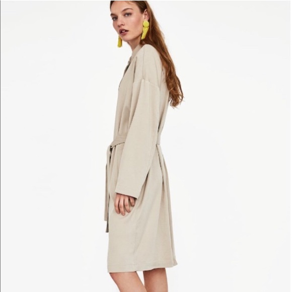 Zara Flowy Trench Coat - Picture 3 of 8